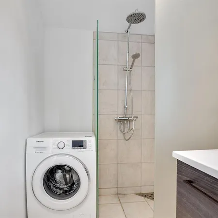 Dorthea - 200m From The Sea By Interhome