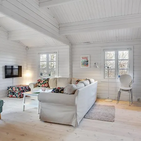 Dorthea - 200m From The Sea By Interhome